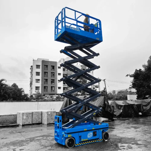 Self Propelled scissor lifts in Gujarat